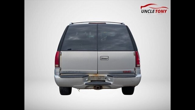 2000 GMC Yukon - Photo 9 - Clinton Townshi, MI 48035