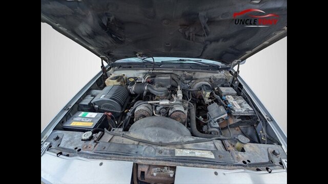 2000 GMC Yukon - Photo 4 - Clinton Townshi, MI 48035