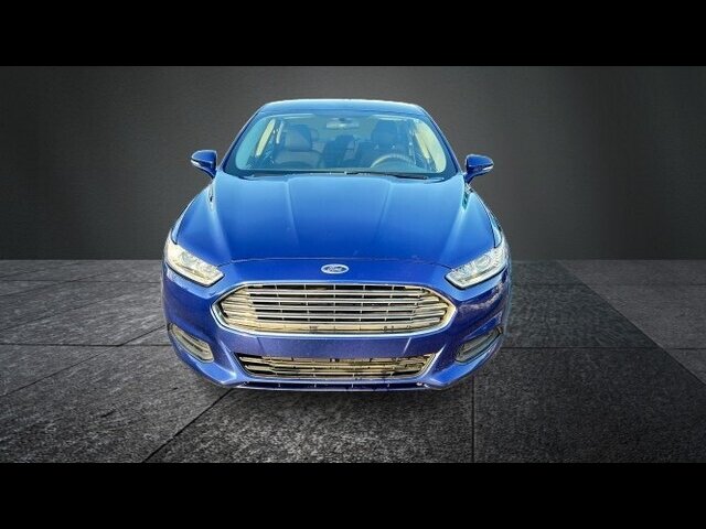 2014 Ford Fusion SE - Photo 2 - Clinton Townshi, MI 48035