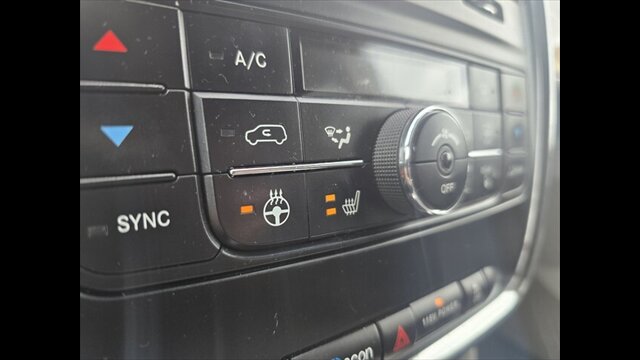 2016 Dodge Grand Caravan CREW - Photo 10 - Clinton Townshi, MI 48035