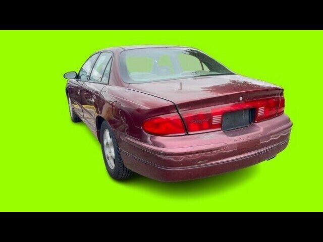 2002 Buick Regal LS 4dr Sedan - Photo 5 - Clinton Townshi, MI 48035