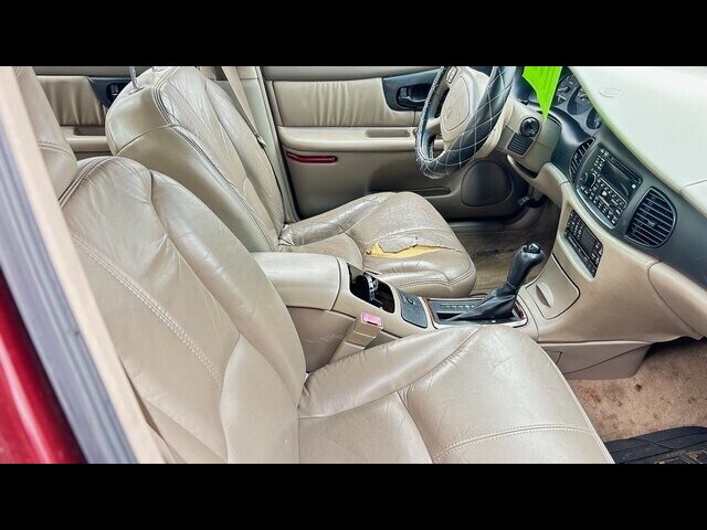 2002 Buick Regal LS 4dr Sedan - Photo 8 - Clinton Townshi, MI 48035