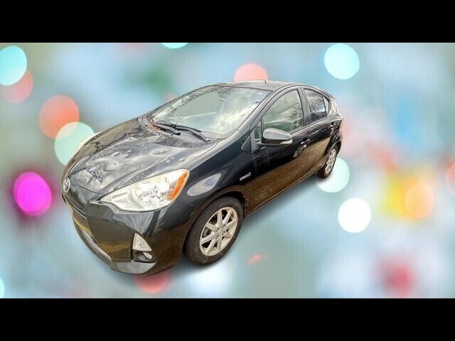 2013 Toyota Prius c BASE IV - Photo 8 - Clinton Townshi, MI 48035