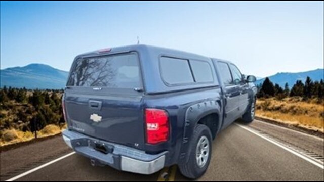 2008 Chevrolet Silverado 1500 LT - Photo 5 - Clinton Townshi, MI 48035