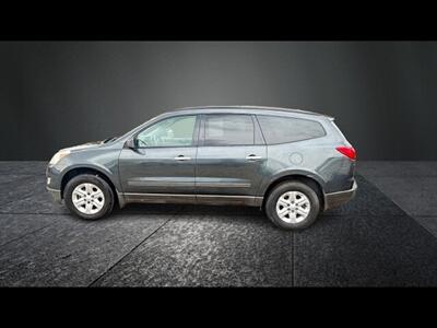 2011 Chevrolet Traverse LS CONNECTIVITY - Photo 7 - Clinton Townshi, MI 48035