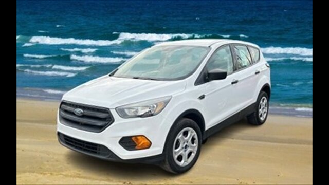 2018 Ford Escape S   - Photo 1 - Clinton Townshi, MI 48035