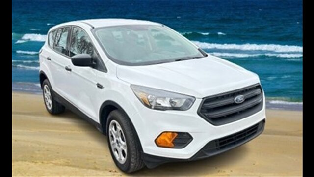 2018 Ford Escape S - Photo 2 - Clinton Townshi, MI 48035