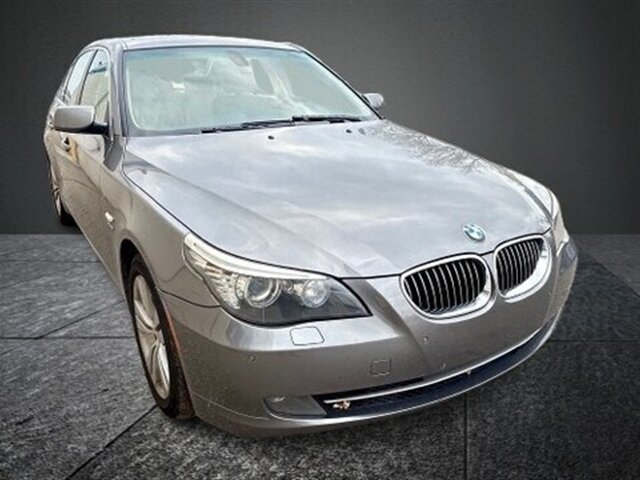 2009 BMW XI 528   - Photo 1 - Clinton Townshi, MI 48035