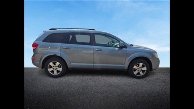 2010 Dodge Journey SXT - Photo 5 - Clinton Townshi, MI 48035