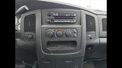 2002 Dodge Ram 1500 SLT - Photo 7 - Clinton Townshi, MI 48035