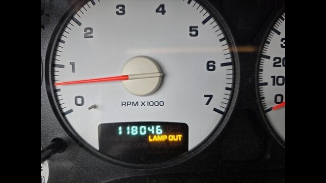 2002 Dodge Ram 1500 SLT - Photo 5 - Clinton Townshi, MI 48035