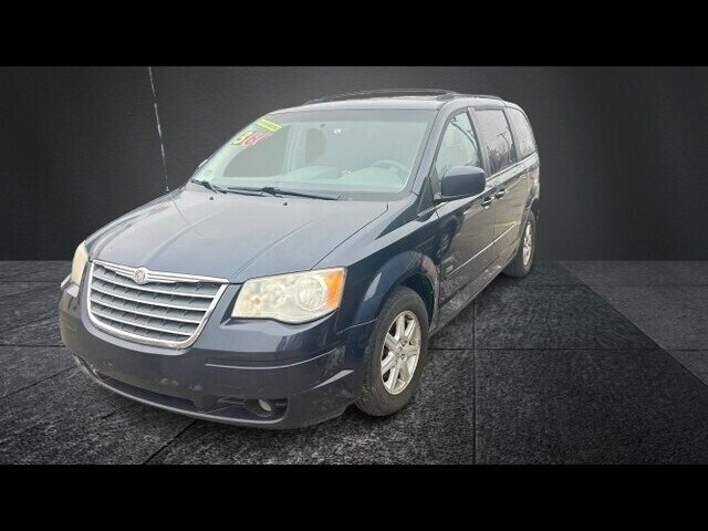 2010 Chrysler Town & Country TOURING   - Photo 1 - Clinton Townshi, MI 48035