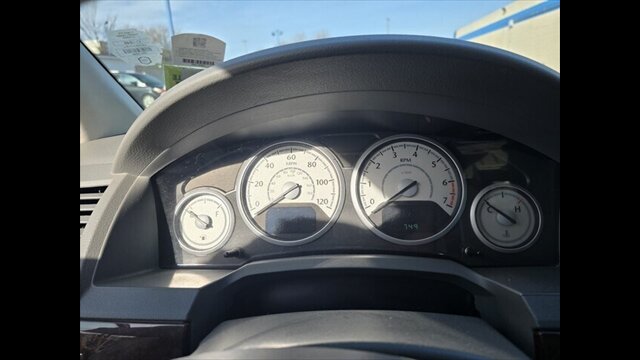 2010 Chrysler Town & Country TOURING - Photo 11 - Clinton Townshi, MI 48035