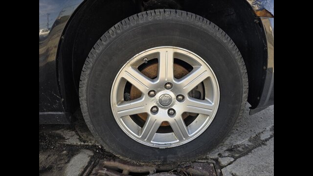 2010 Chrysler Town & Country TOURING - Photo 12 - Clinton Townshi, MI 48035