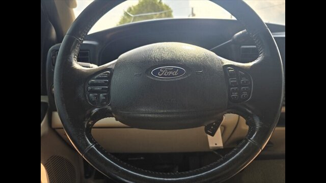 2005 Ford Excursion LIMITED - Photo 9 - Clinton Townshi, MI 48035