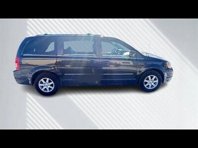 2008 Chrysler Town & Country TOURING - Photo 4 - Clinton Townshi, MI 48035