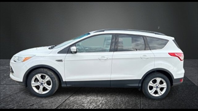 2016 Ford Escape SE - Photo 7 - Clinton Townshi, MI 48035