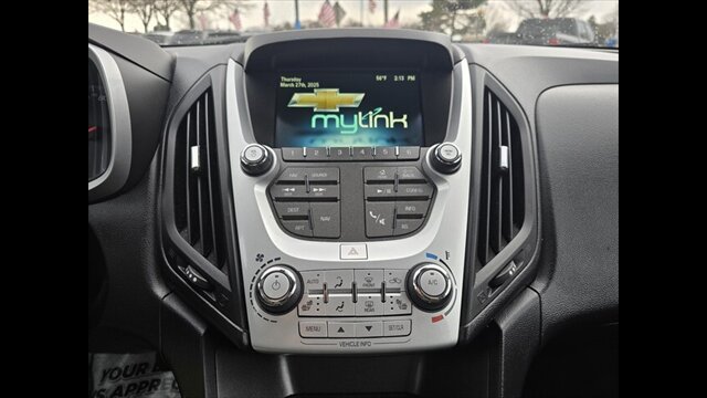 2015 Chevrolet Equinox LT-1 - Photo 8 - Clinton Townshi, MI 48035