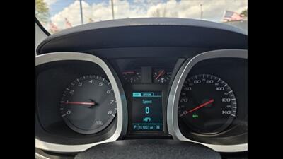 2017 Chevrolet Equinox LT   - Photo 6 - Clinton Townshi, MI 48035