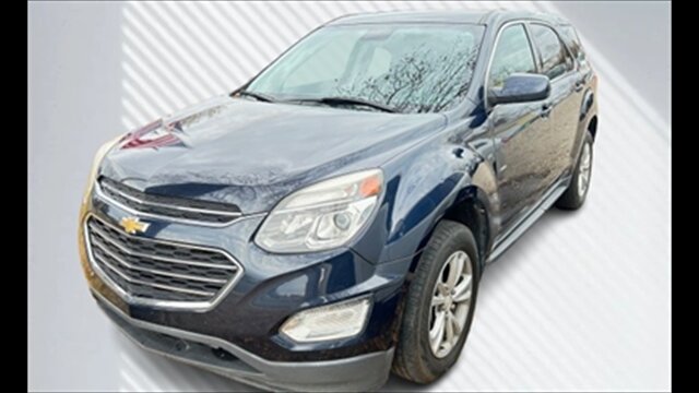 2017 Chevrolet Equinox LT   - Photo 1 - Clinton Townshi, MI 48035