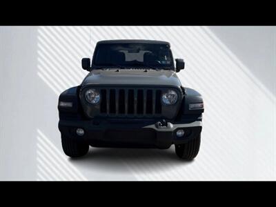 2019 Jeep Wrangler LIMITED SPORT - Photo 3 - Clinton Townshi, MI 48035