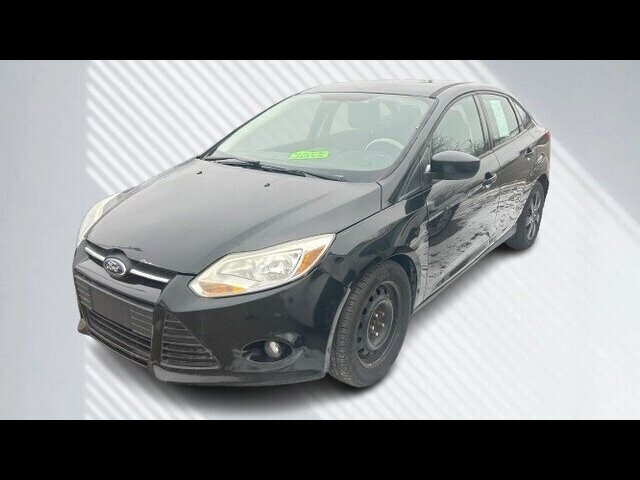 2012 Ford Focus SE - Photo 6 - Clinton Townshi, MI 48035