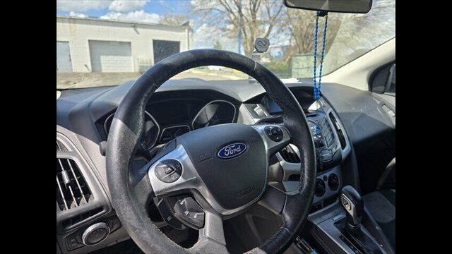 2012 Ford Focus SE - Photo 7 - Clinton Townshi, MI 48035