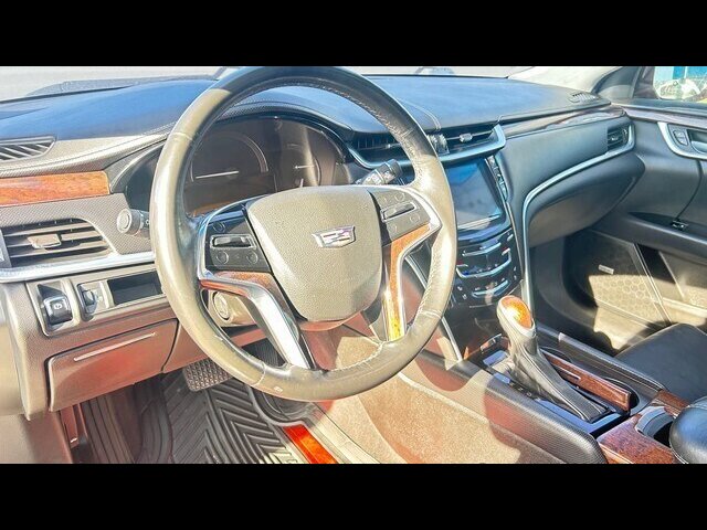 2017 Cadillac XTS LUXURY - Photo 10 - Clinton Townshi, MI 48035