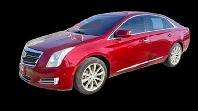 2017 Cadillac XTS LUXURY - Photo 4 - Clinton Townshi, MI 48035