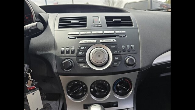 2010 Mazda Mazda3 S - Photo 14 - Clinton Townshi, MI 48035