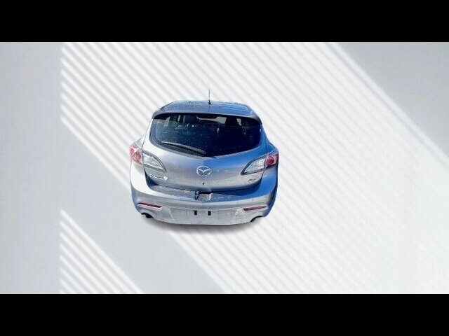 2010 Mazda Mazda3 S - Photo 12 - Clinton Townshi, MI 48035