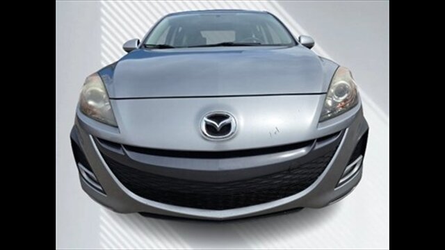 2010 Mazda Mazda3 S - Photo 3 - Clinton Townshi, MI 48035