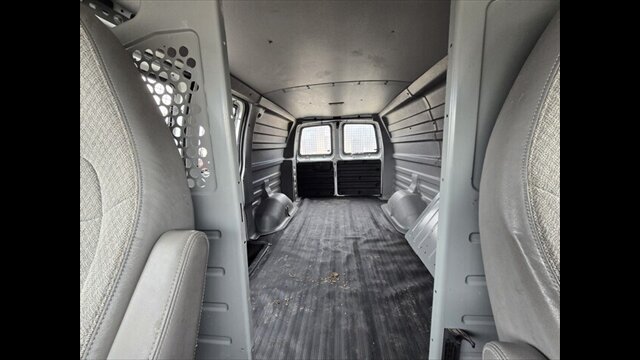 2012 Chevrolet Express - Photo 12 - Clinton Townshi, MI 48035