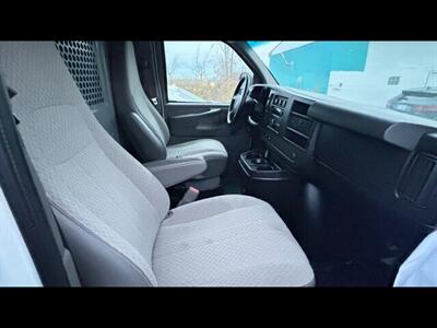 2012 Chevrolet Express - Photo 7 - Clinton Townshi, MI 48035