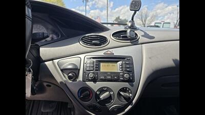 2003 Ford Focus 2X5   - Photo 11 - Clinton Townshi, MI 48035