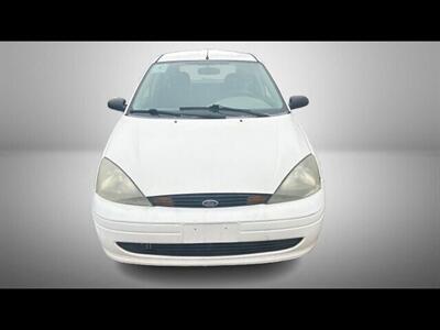 2003 Ford Focus 2X5   - Photo 2 - Clinton Townshi, MI 48035