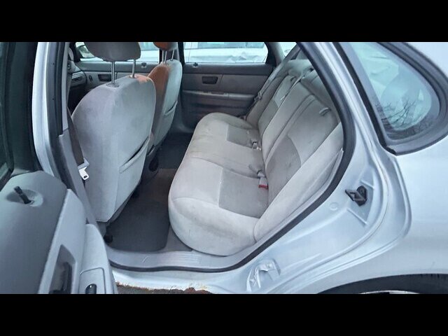 2004 Ford Taurus SES - Photo 8 - Clinton Townshi, MI 48035