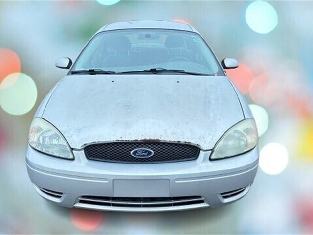 2004 Ford Taurus SES  