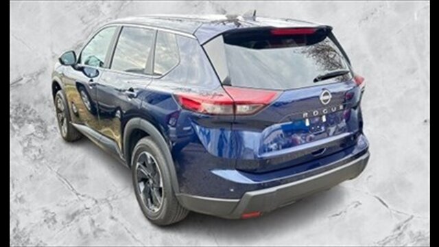 2025 Nissan Rogue SV - Photo 10 - Clinton Townshi, MI 48035