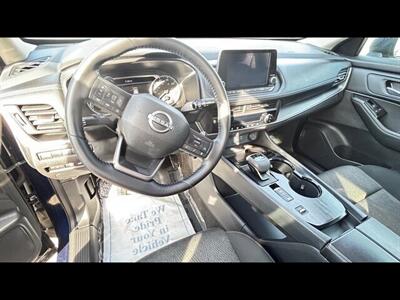2025 Nissan Rogue SV - Photo 14 - Clinton Townshi, MI 48035