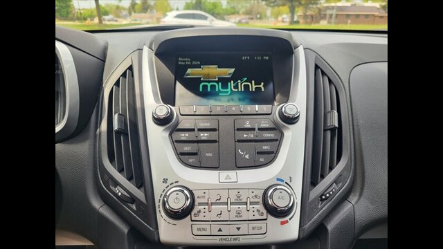 2015 Chevrolet Equinox LT-1 - Photo 10 - Clinton Townshi, MI 48035