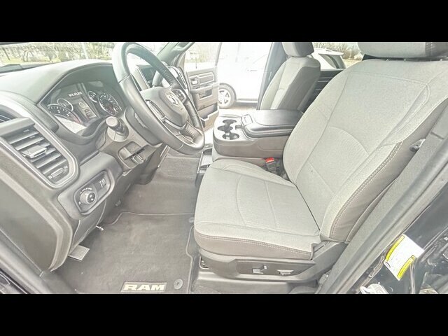2024 RAM 2500 BIG HORN - Photo 8 - Clinton Townshi, MI 48035