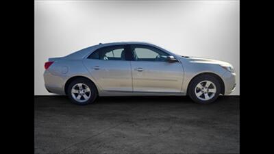2013 Chevrolet Malibu LS - Photo 3 - Clinton Townshi, MI 48035
