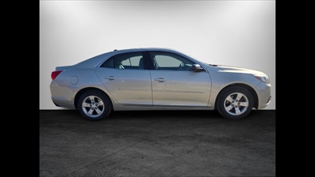 2013 Chevrolet Malibu LS - Photo 3 - Clinton Townshi, MI 48035