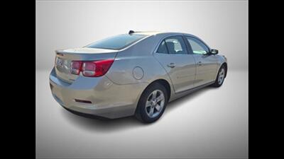 2013 Chevrolet Malibu LS - Photo 5 - Clinton Townshi, MI 48035