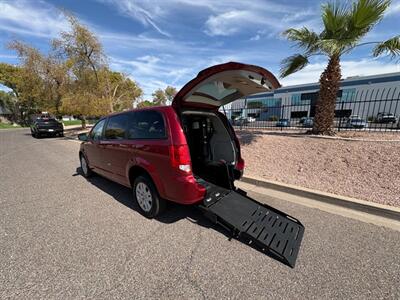 2016 Dodge Grand Caravan Wheelchair Handicap Mobility Van Wheelchair Ramp - Photo 1 - Phoenix, AZ 85029