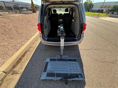 2014 Dodge Grand Caravan SXT Wheelchair Handicap Mobility Wheelchair Handicap Mobility Van - Photo 10 - Phoenix, AZ 85029