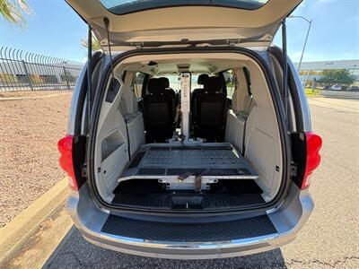 2014 Dodge Grand Caravan SXT Wheelchair Handicap Mobility Wheelchair Handicap Mobility Van - Photo 13 - Phoenix, AZ 85029