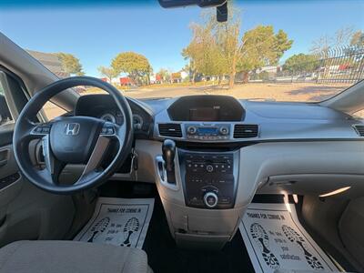 2012 Honda Odyssey EX Wheelchair Handicap Mobility Van Wheelchair Ramp Mobility Handicap Van - Photo 13 - Phoenix, AZ 85029