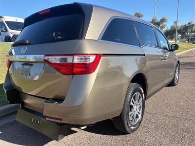 2012 Honda Odyssey EX Wheelchair Handicap Mobility Van Wheelchair Ramp Mobility Handicap Van - Photo 6 - Phoenix, AZ 85029